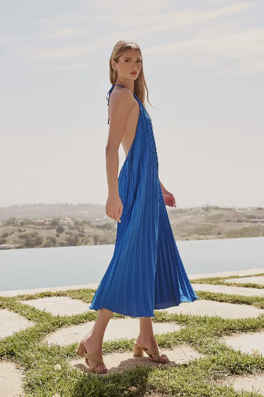 Wenden Halter Neck Pleated Midi Dress Stylish Button-Down Midi Dress