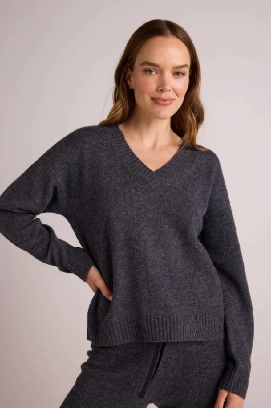 BELLA DAHL V-Neck Sweater Stylish Fashionable Trendy