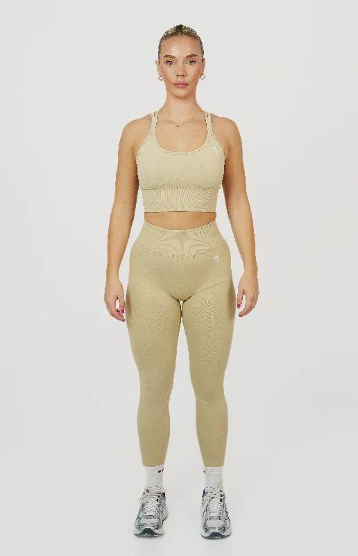 Form Seamless Scrunch Leggings & Sports Bra Set - Light Camel Trendy Seamless Sports Leggings