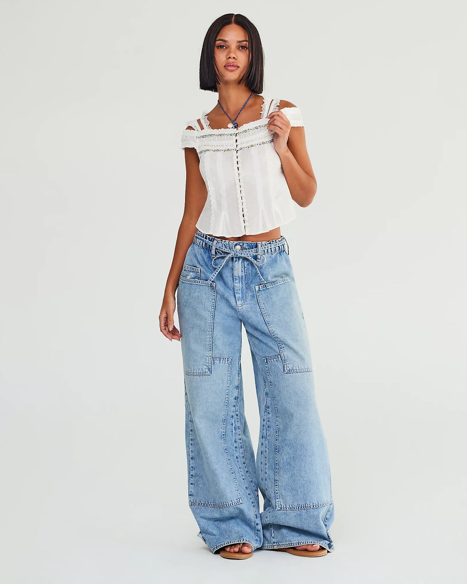 CRVY Outlaw Wide Leg Jeans in Drizzle Fashionable Cropped Denim Jeans