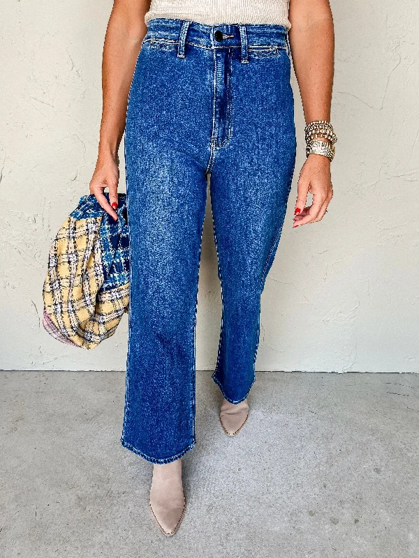 Knoxville Welt Pocket Wide Leg Jeans Stylish High-Rise Mom Jeans