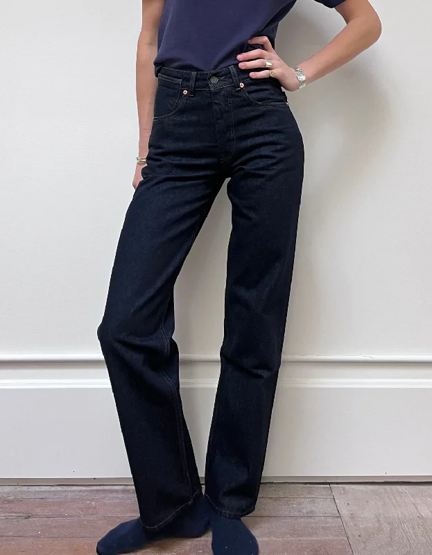 Quinn Jeans in Raw Cozy Relaxed Fit Jeans